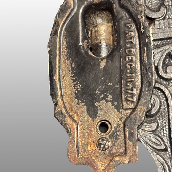 Antique hinged "swing" oil lamp - Picture 4 of 4